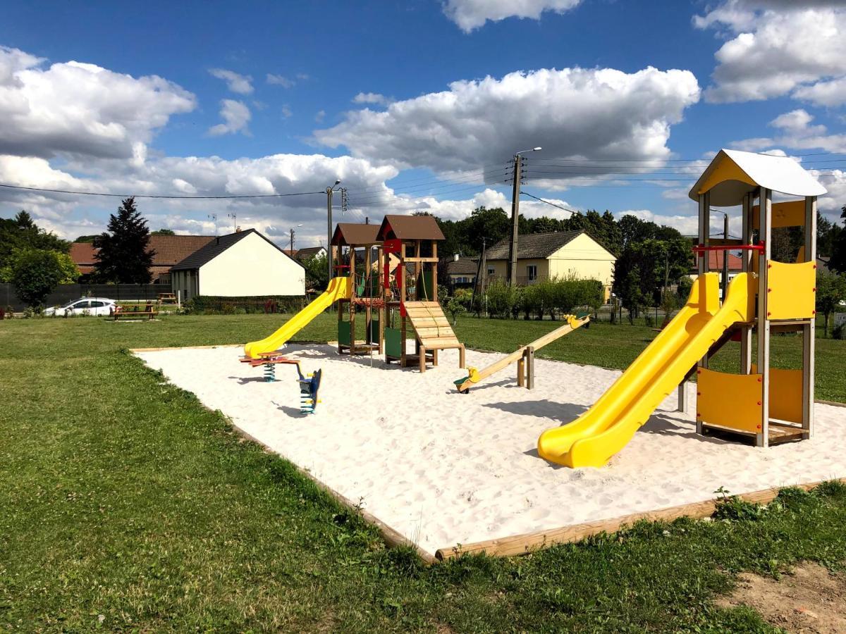 Aux Chants Des Oiseaux Ligny-Thilloy Exterior photo